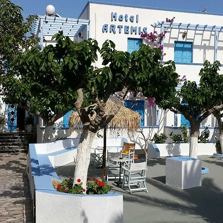 Artemis Santorini Камари