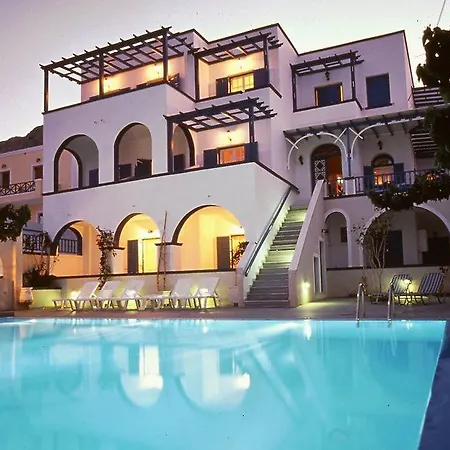 Отель Artemis Santorini Камари